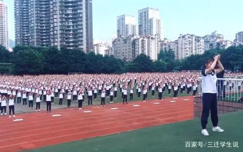 学校舞蹈课间操_学校体操舞蹈_学生课间体操流行舞蹈