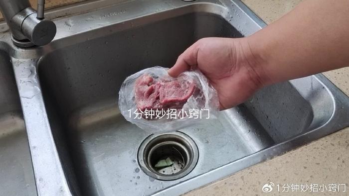 解冻肉的最快方法知乎_解冻肉的小窍门_生活小窍门如何快速解冻肉